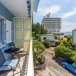 Helles Nur 300 Meter Zum Mit Meerblick, Grillplatz, Waschmaschine Dramalj