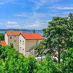 Appartement Helles Nur 300 Meter Zum Mit Meerblick, Grillplatz, Waschmaschine