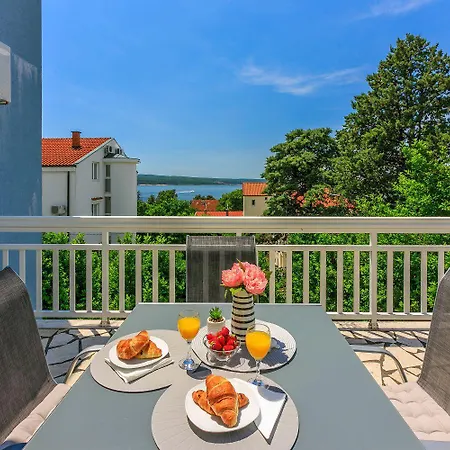 Helles Nur 300 Meter Zum Mit Meerblick, Grillplatz, Waschmaschine Dramalj